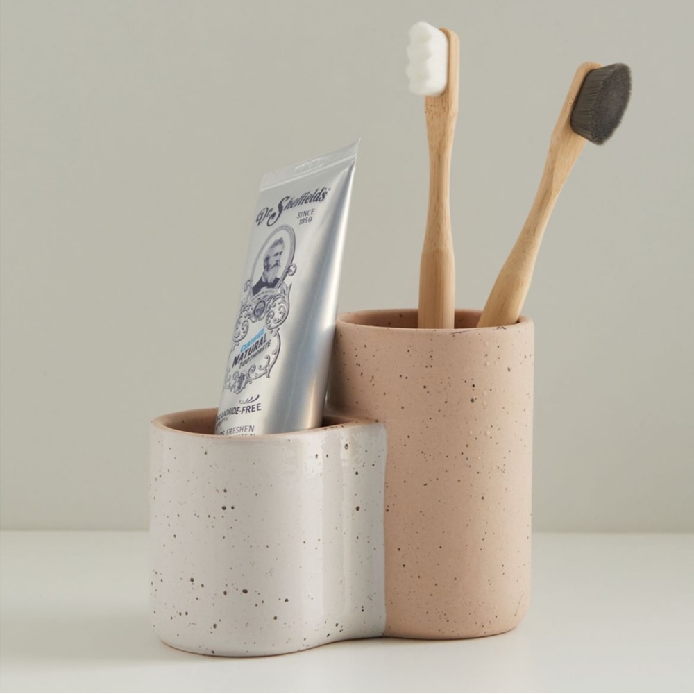UO Margot Toothbrush Holder